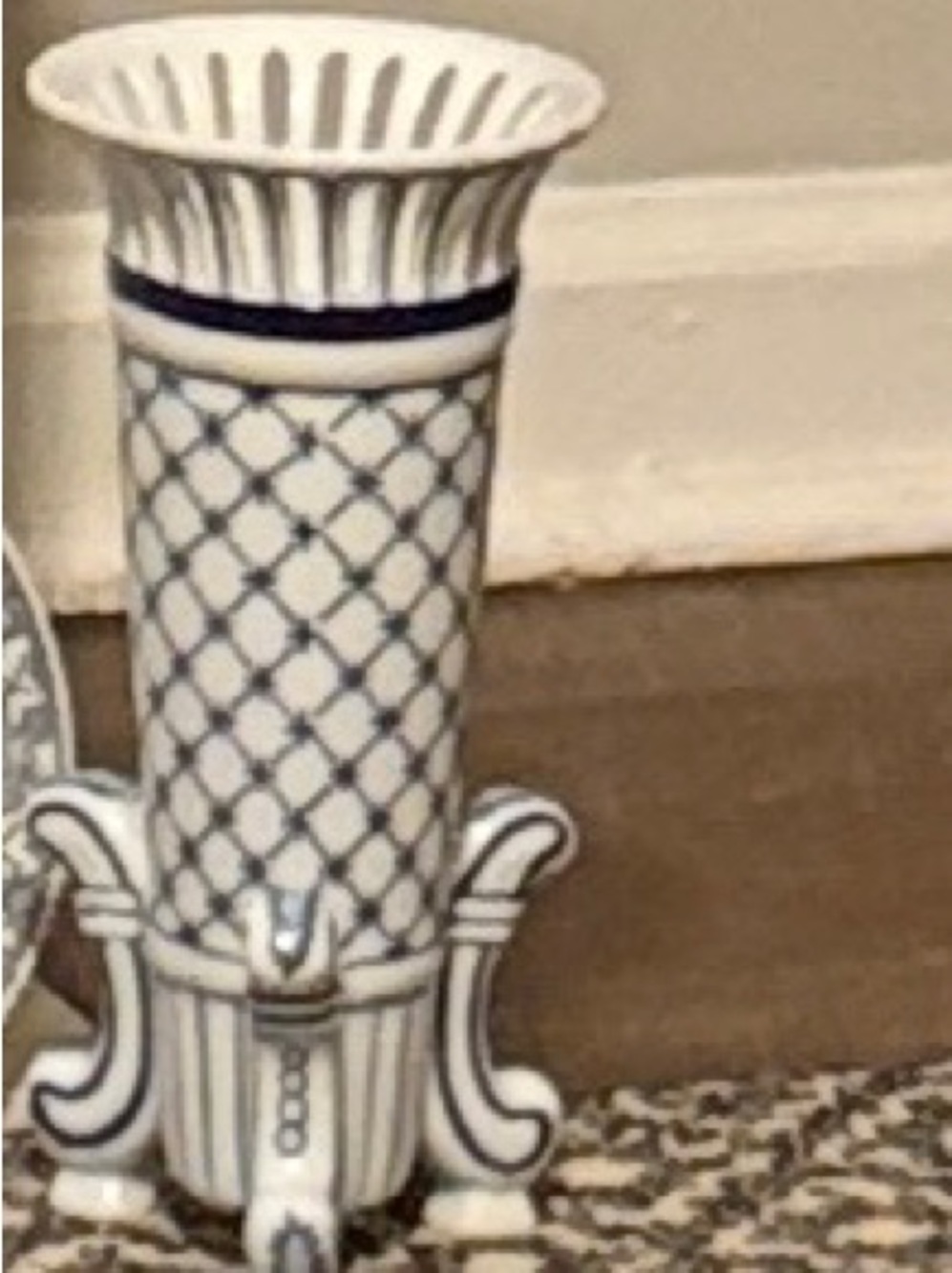 Vintage Bombay Company blue and white vase with 3 Homer Laughlin small plates